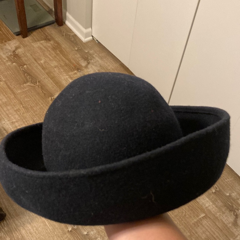 Michael Howard Miss Bierner 100% wool made in the USA Navy wool hat